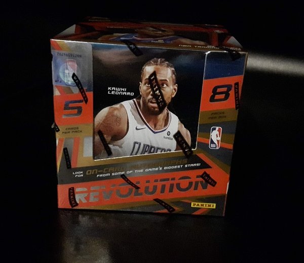 Panini Revolution NBA 2019/20 Hobby Box