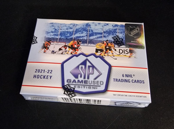 Upper Deck SP Game-Used NHL 2021/22 Hobby Box